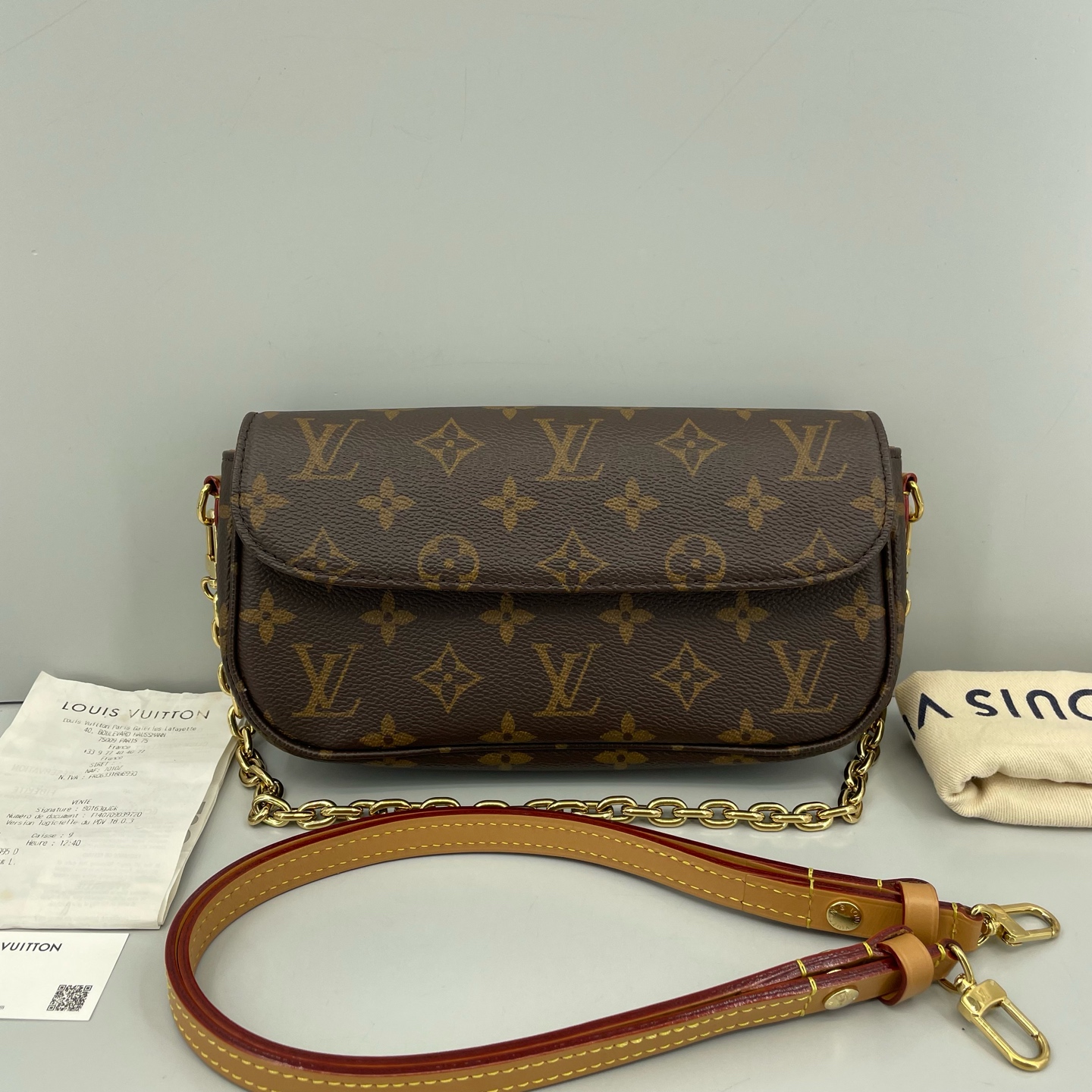 95新 LouisVuitton/路易威登 优选/Ivy老花法棍包23x12x4 Z052914