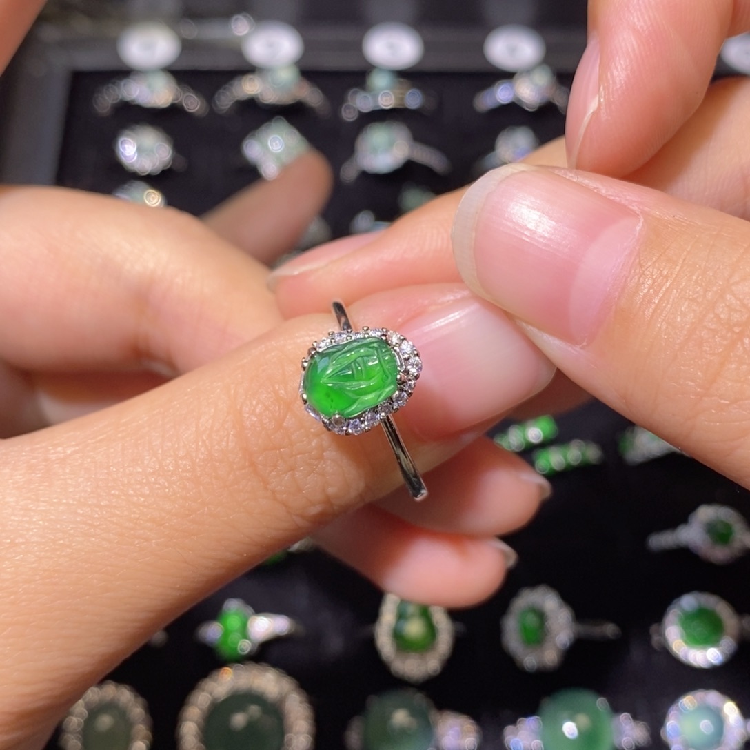 翡翠未镶嵌颈饰天然