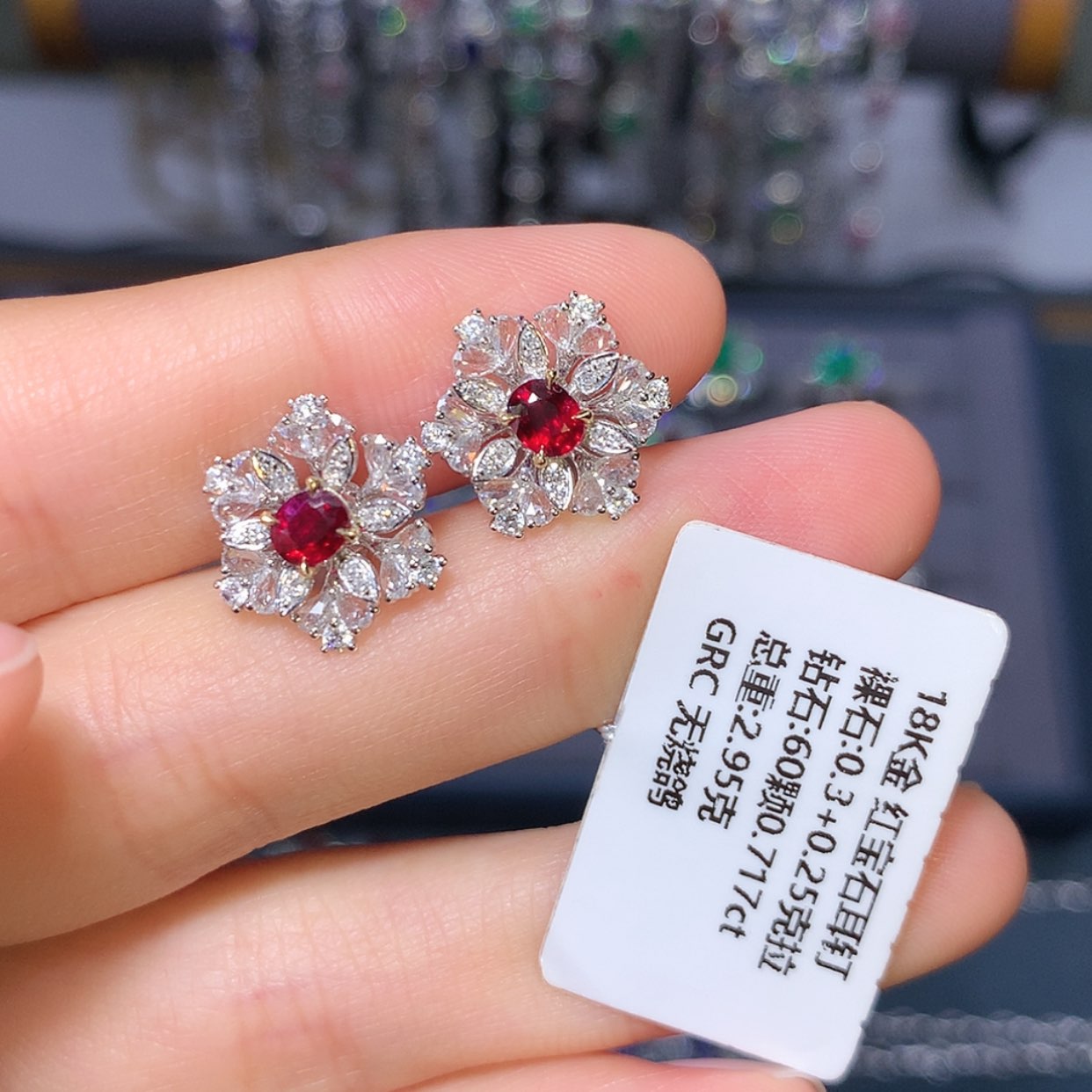 【闪购商品】红宝石耳钉18K金镶嵌
