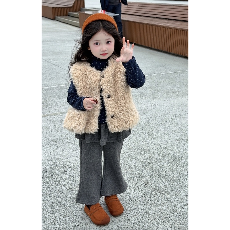 女童马甲加绒套装2025新款宝宝超好看韩系洋气时髦无袖外套上衣
