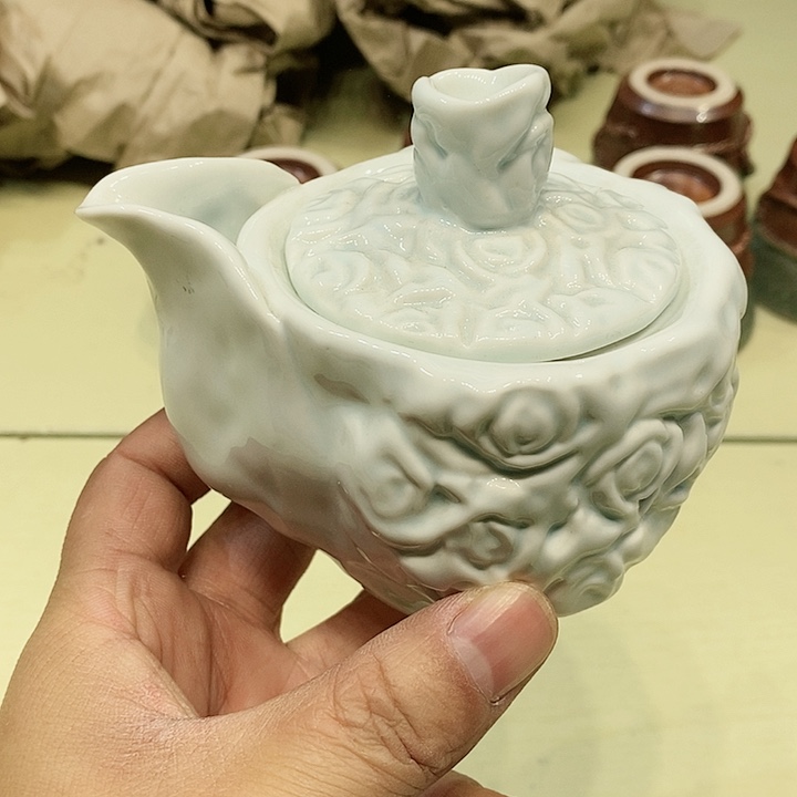 茶具瓷器如图所示