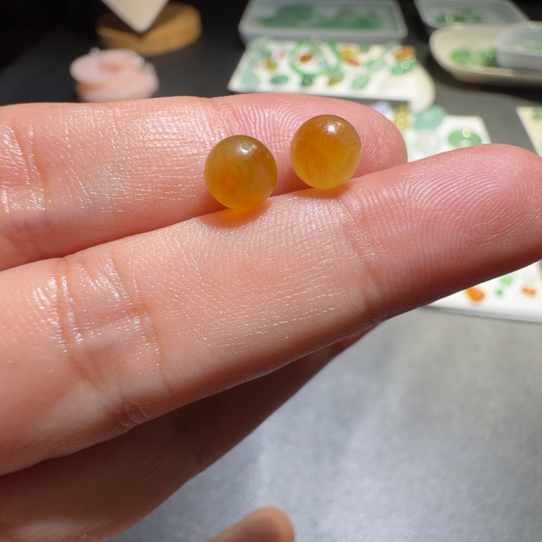 定制翡翠未镶嵌冰黄珠珠2颗