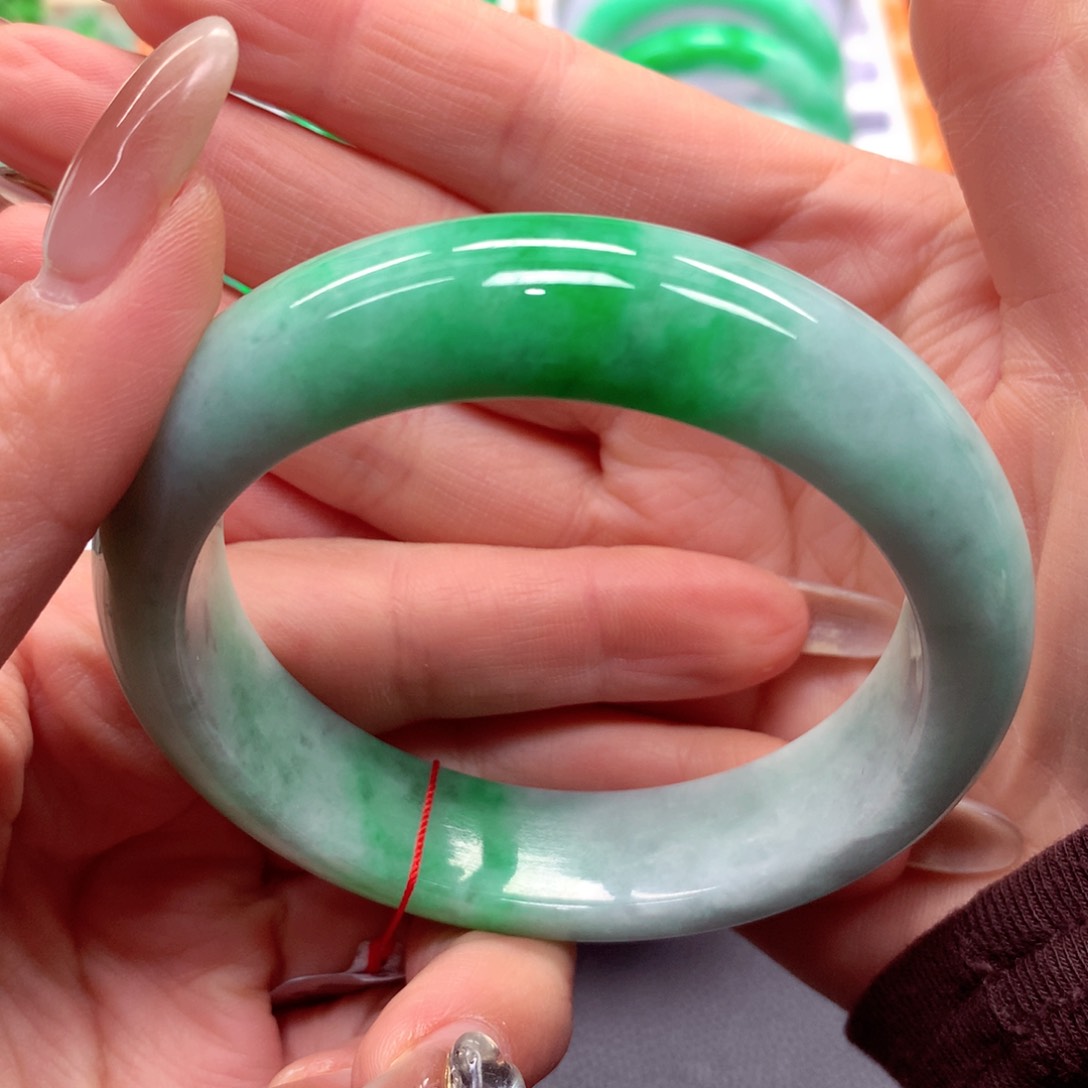 未镶嵌手镯翡翠翡翠