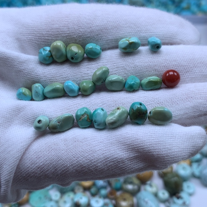 南红玛瑙未镶嵌珠宝奇石