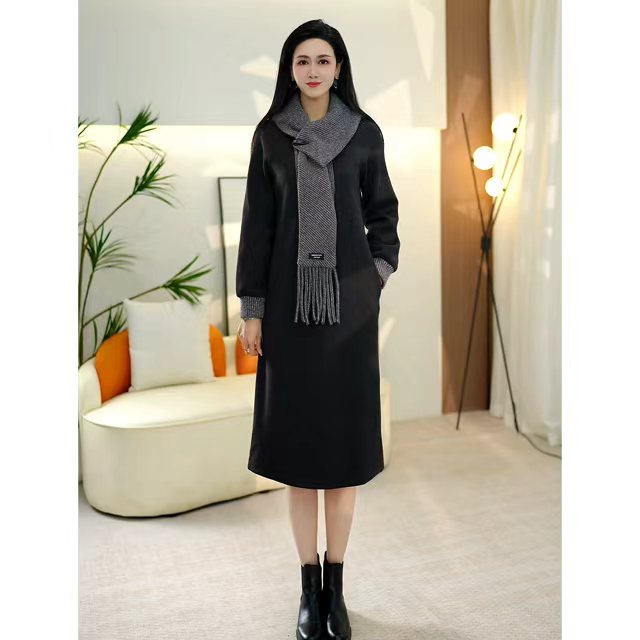 815秋冬款连衣裙女遮肉2025新款冬裙