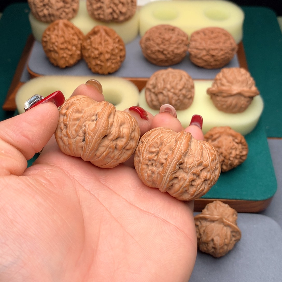 文玩核桃吊坠?***子文玩核桃全品平谷元宝41