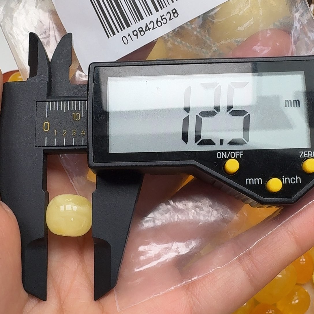 琥珀未镶嵌裸石悠悠