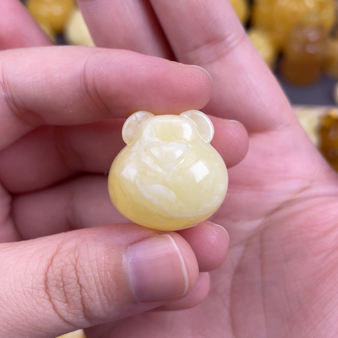 琥珀裸石未镶嵌蜜蜡