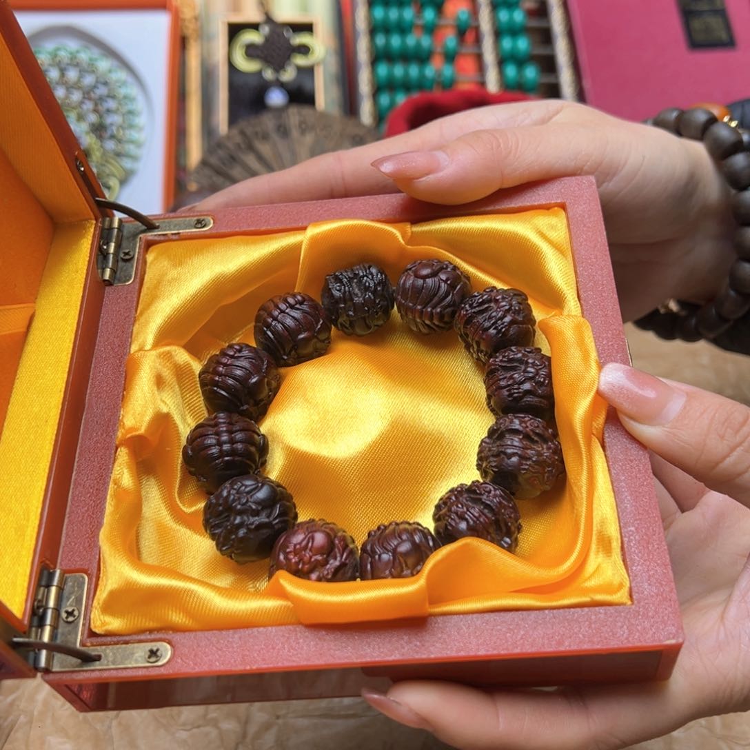 滴血莲花菩提吊坠