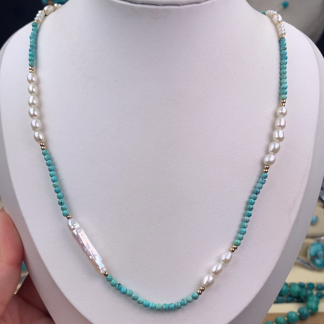 绿松石未镶嵌颈饰