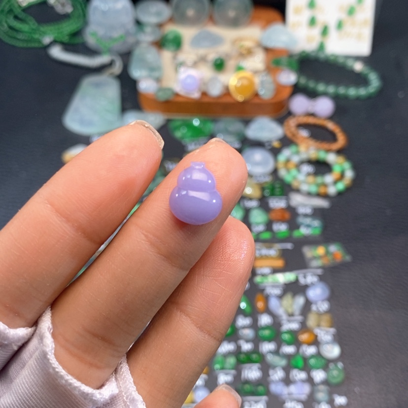 【闪购商品】翡翠挂件未镶嵌葫芦