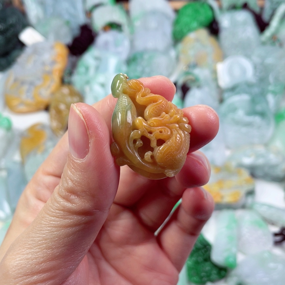 翡翠未镶嵌吊坠(不含链)