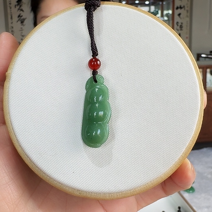 密玉（石英质玉）未镶嵌颈饰