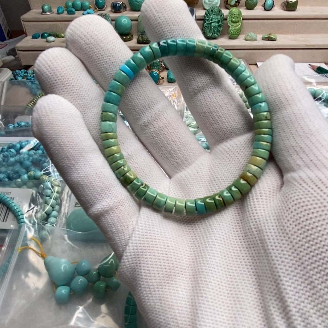 绿松石未镶嵌珠宝奇石