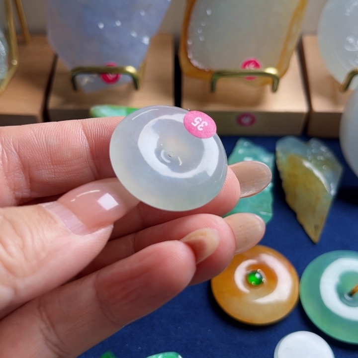 翡翠未镶嵌颈饰天然翡翠肥平安扣