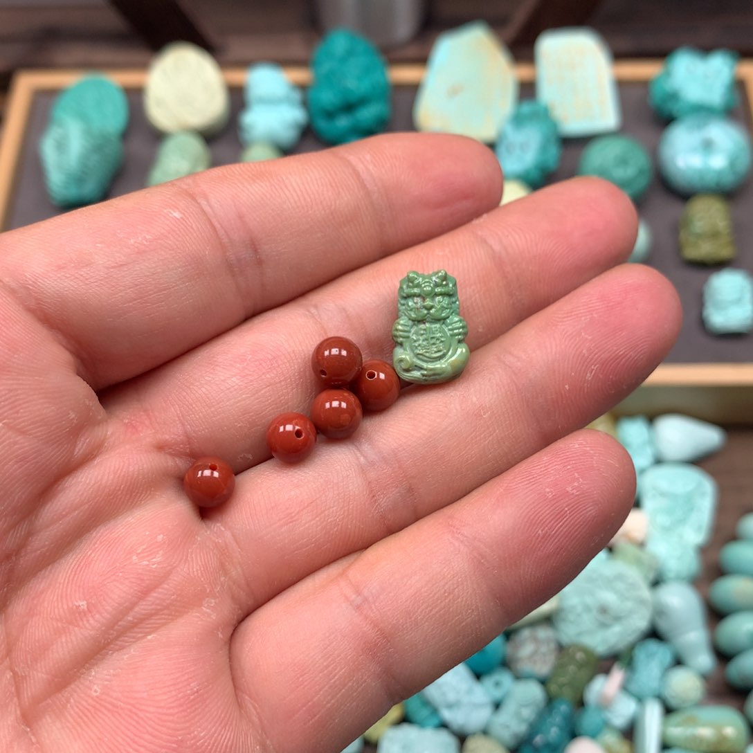 南红玛瑙雕刻未镶嵌