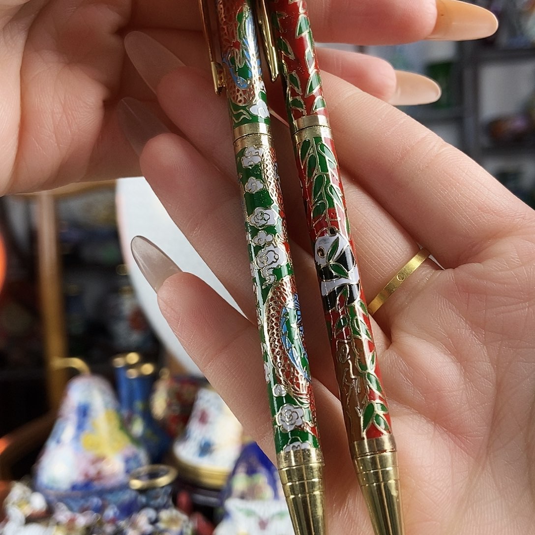 张***龖铜景泰蓝圆珠笔两个