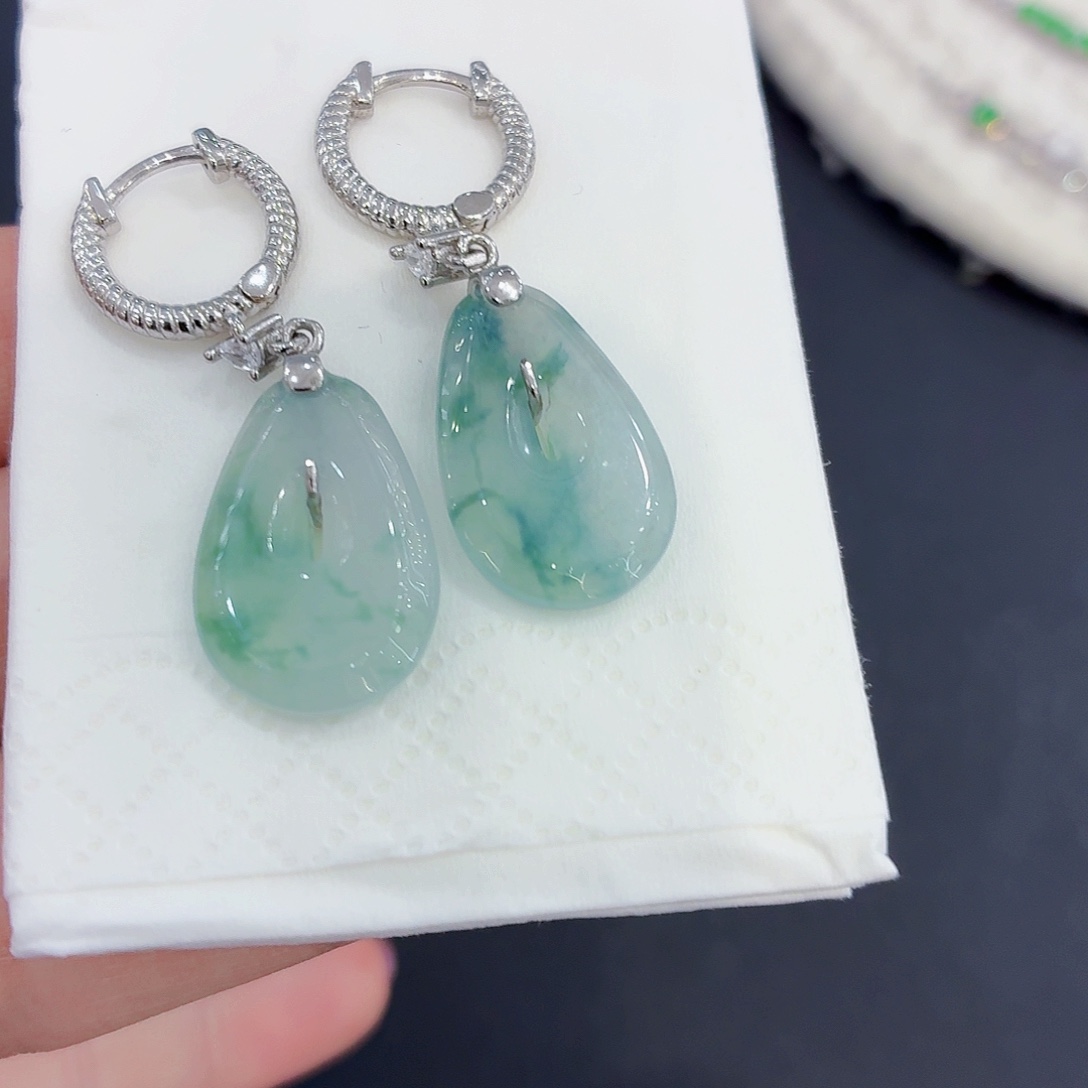 翡翠银S925镶嵌耳饰翡翠耳饰一对