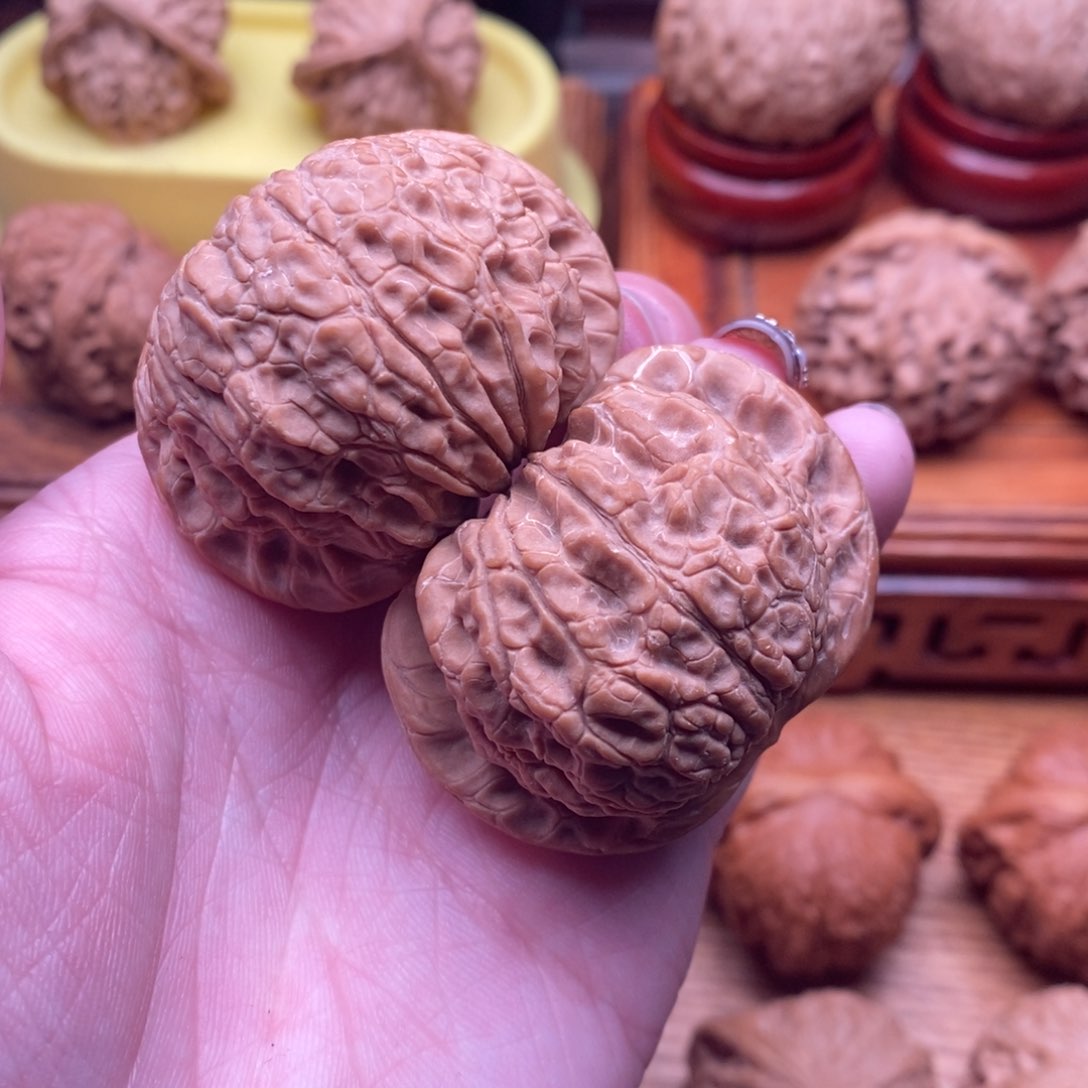 文玩核桃把件S*4血麒麟44.5