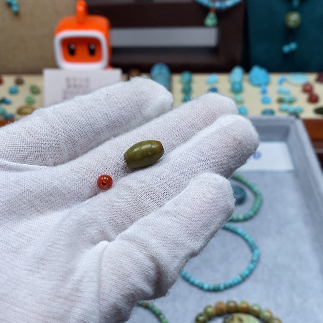 未镶嵌配饰南红玛瑙