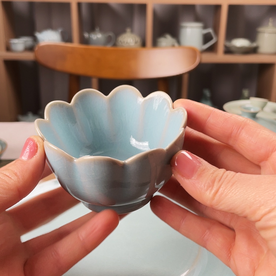 天青釉水莲花杯福利品
