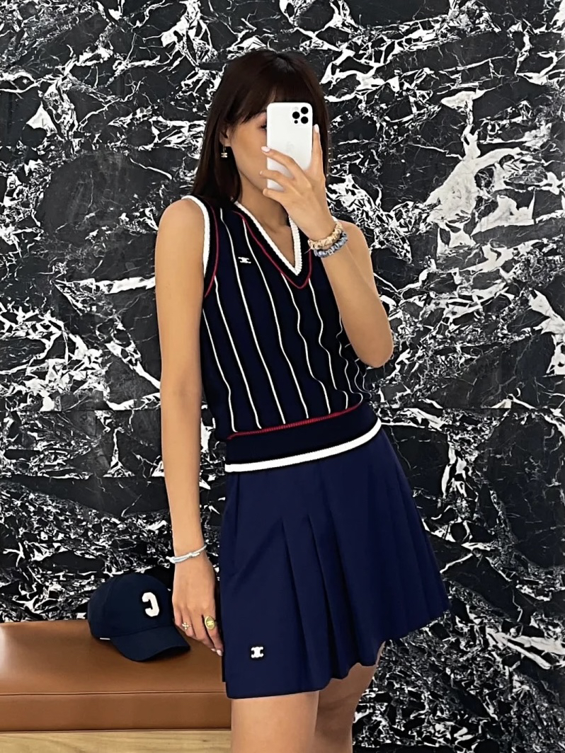 99新 Celine/思琳 aa一四五六 羊毛  竖条纹针织马甲 l码