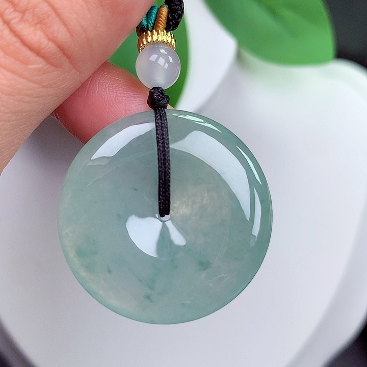 颈饰未镶嵌翡翠平安扣 30.1x5.3mm