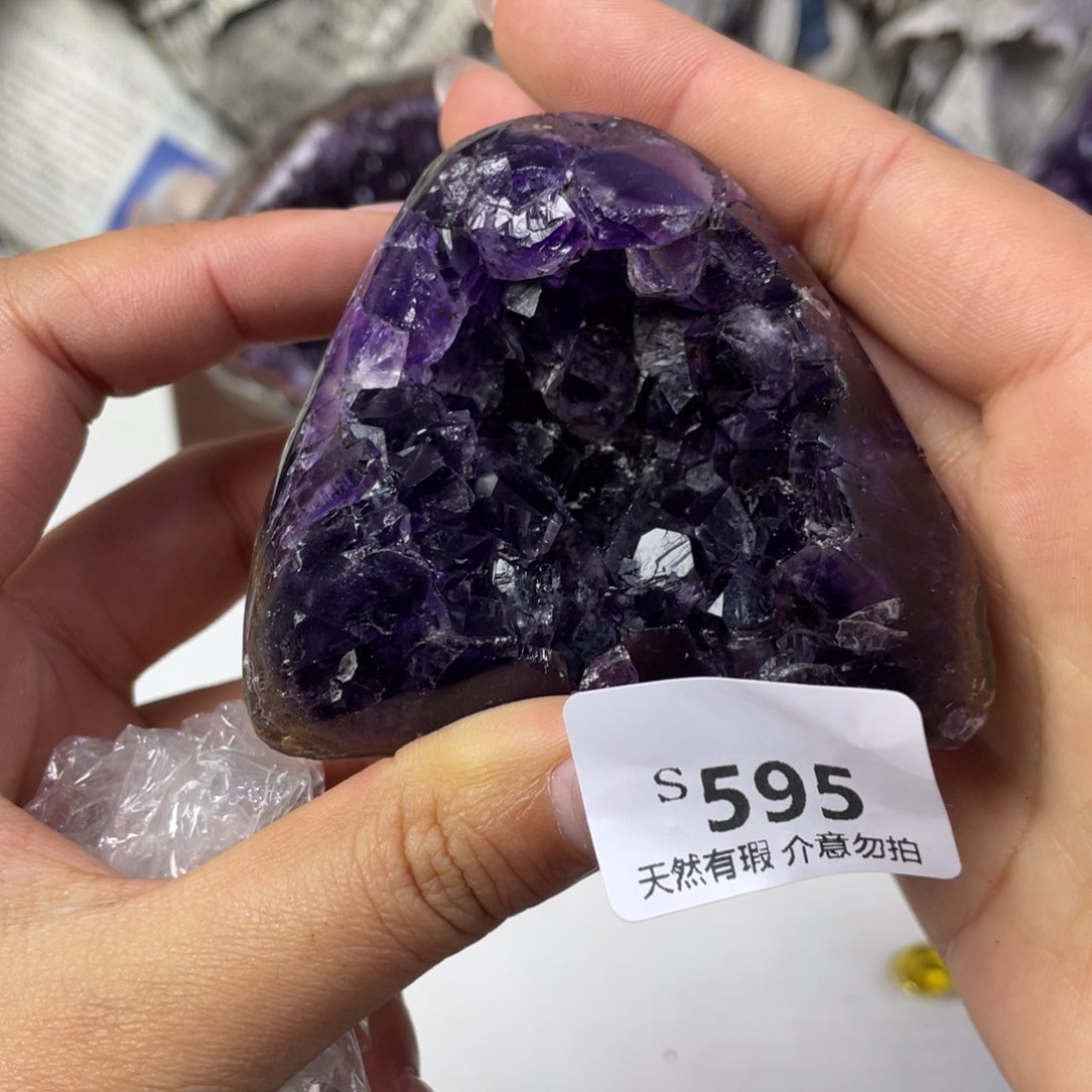 紫晶大型摆件（非配饰）未镶嵌