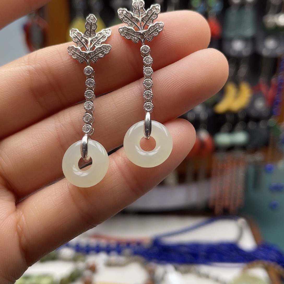 和田玉耳饰银S925镶嵌饰品