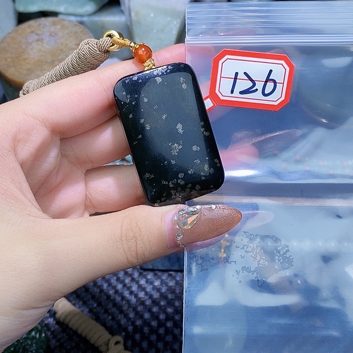 和田玉和田玉边角料随机发未镶嵌