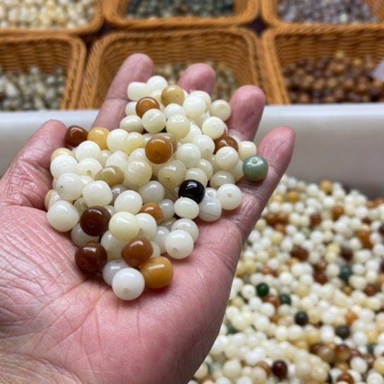 吊坠白玉菩提瑕疵9彩色混珠200颗卡灯牌宠300颗