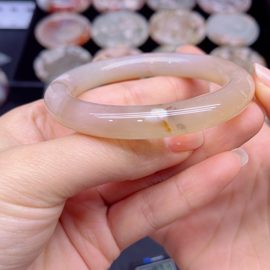 玛瑙/玉髓未镶嵌手镯59