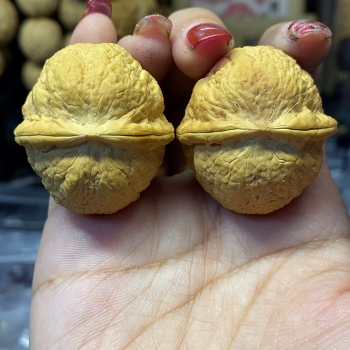 文玩核桃吊坠82花好月圆