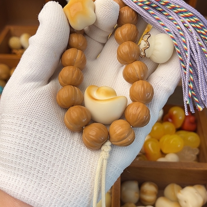 ღ***l爱心，星星，元宝，流苏