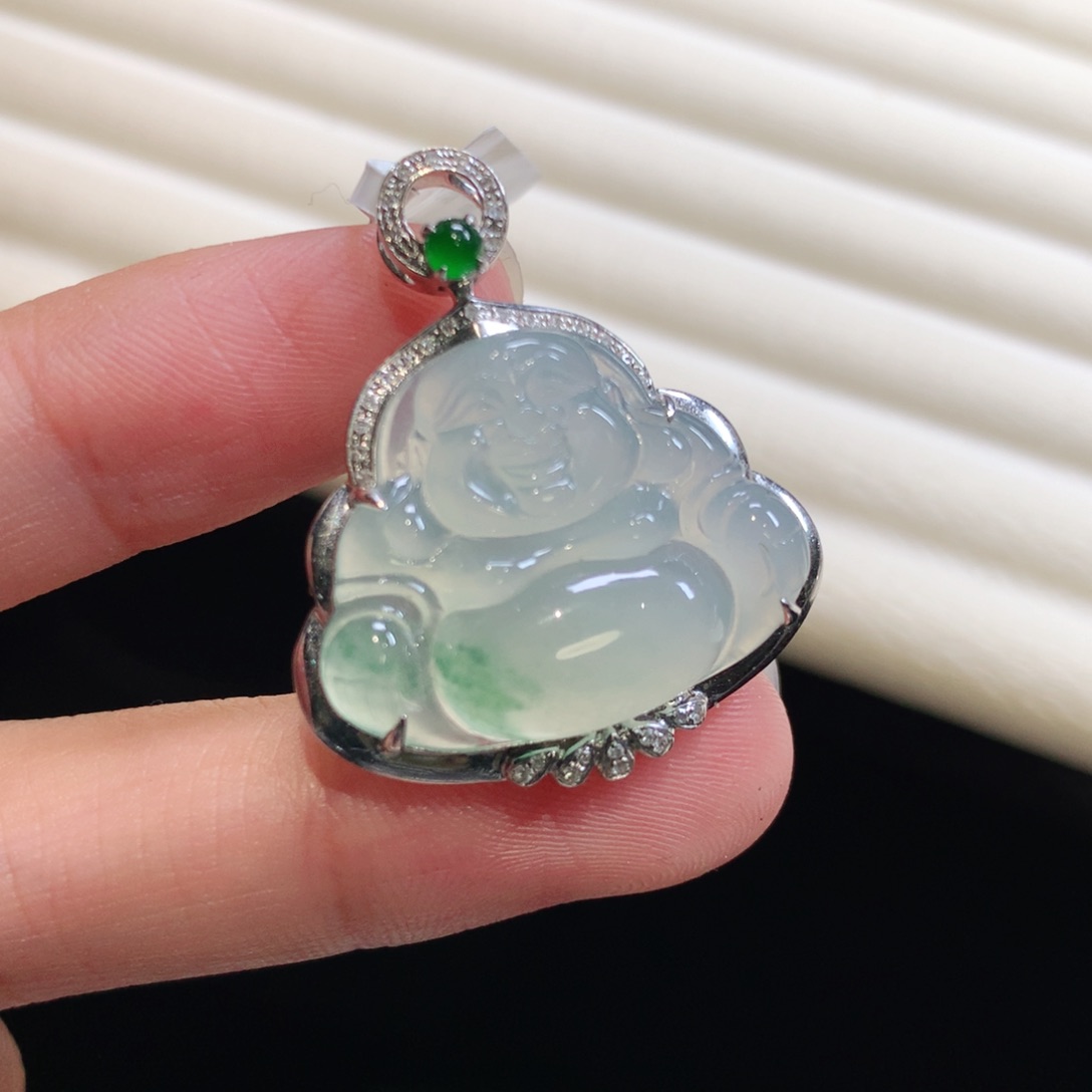 翡翠颈饰18K金镶嵌一刀切佛公