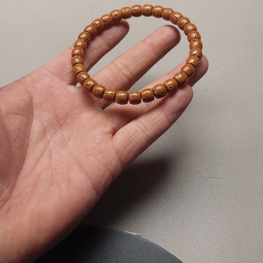 桃核吊坠@**虎桃核光柱