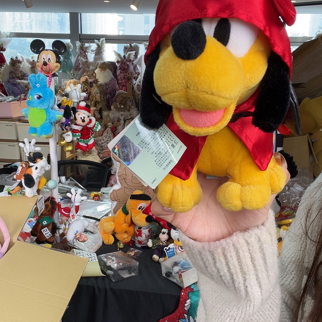 烁****毛绒732号红帽子布鲁托