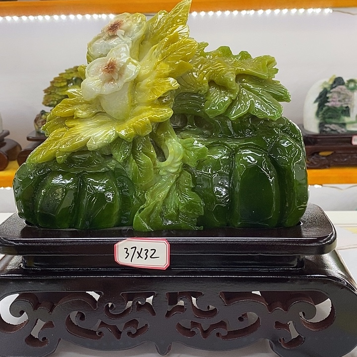 欣***儿石材手工雕刻精品摆件