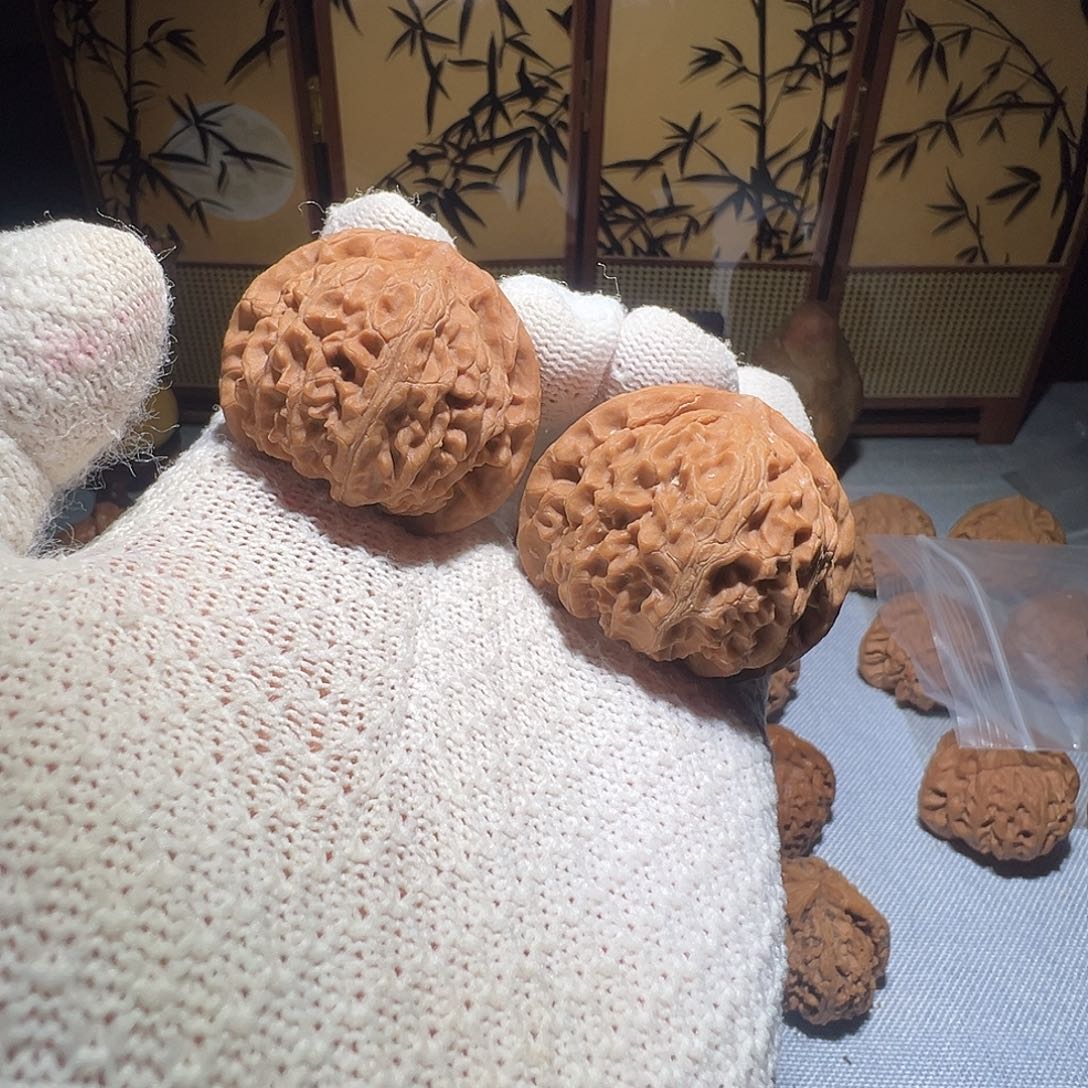 文玩核桃吊坠宫灯