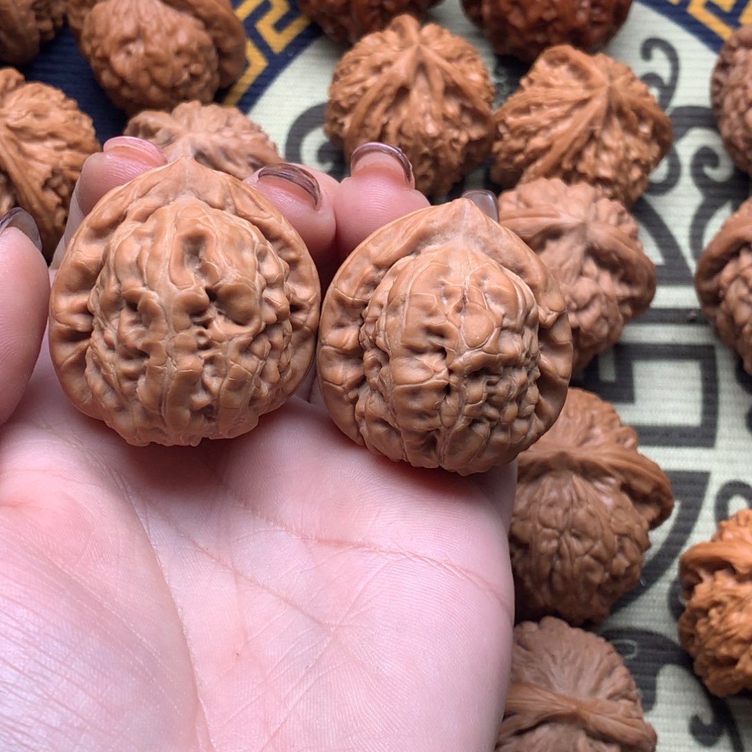 文玩核桃吊坠35金字塔