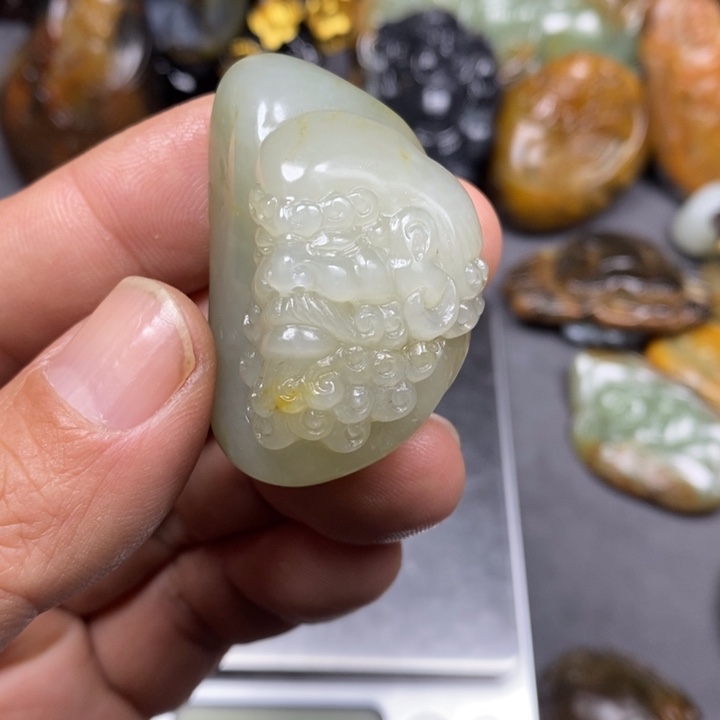 和田玉未镶嵌挂件