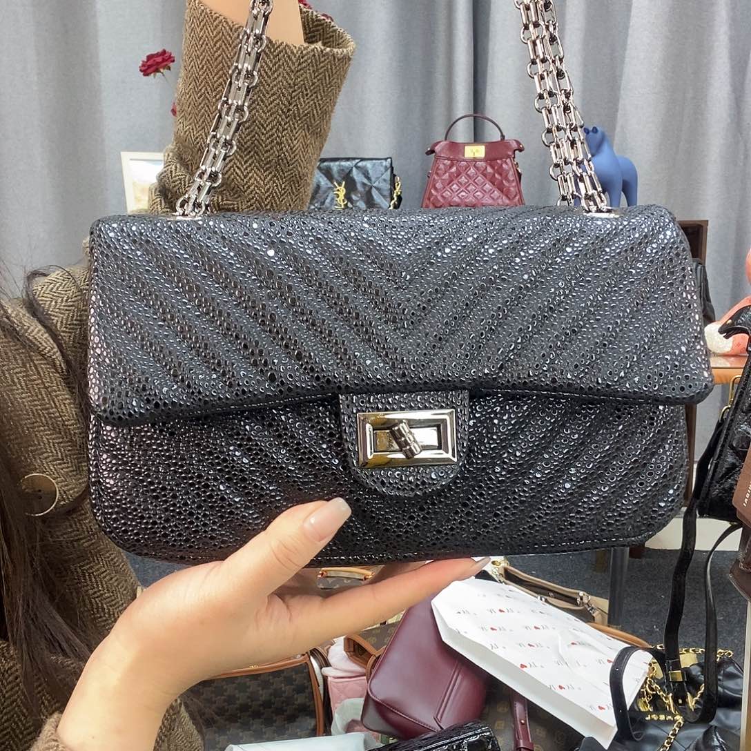 绵羊皮（革）牛剖层皮革羊皮（革）小牛剖层皮革大鱼子酱