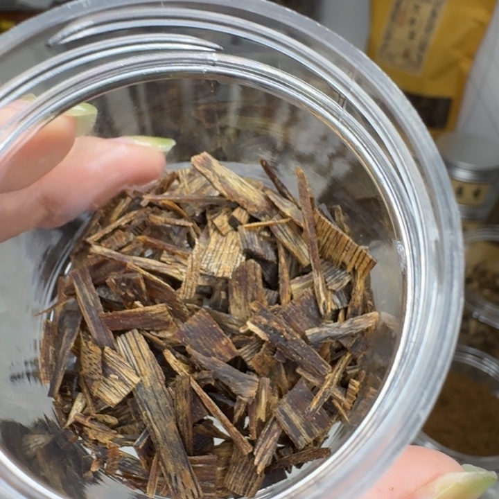 村***民沉水金丝红油乌身料15.4克