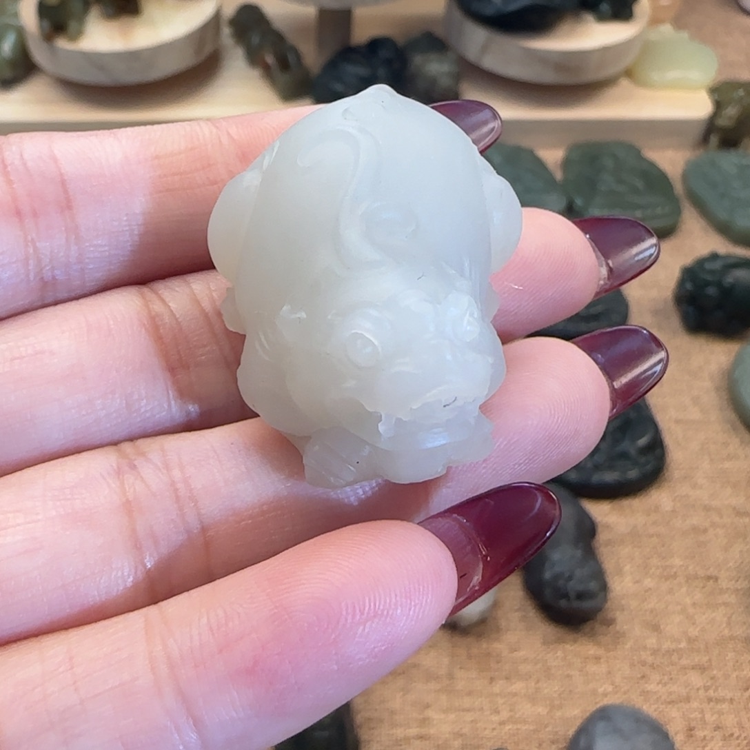 和田玉未镶嵌挂件