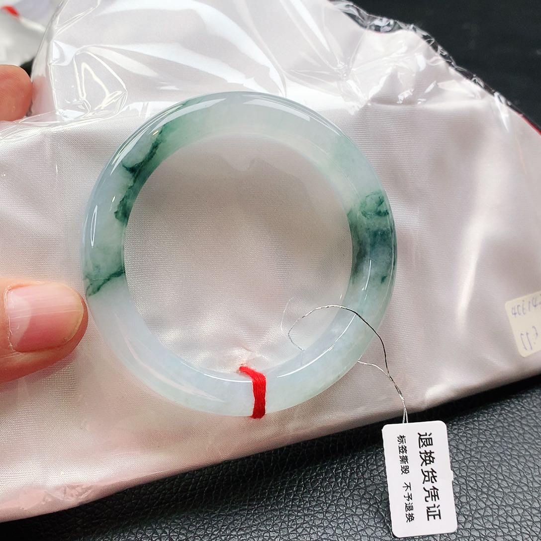 未镶嵌手镯翡翠天然翡翠手镯