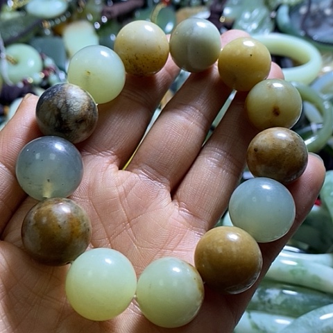 岫玉手链未镶嵌一个