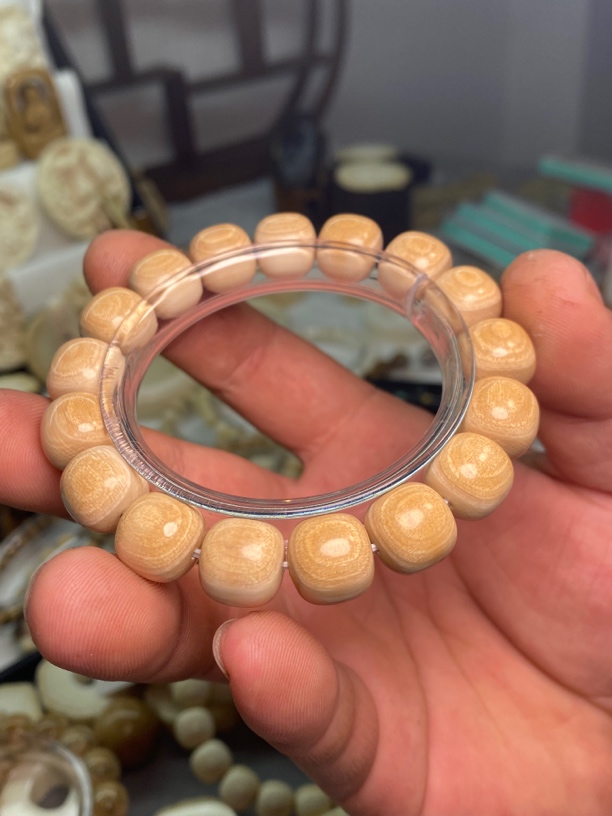 天然猛犸牙黄金瞳手串