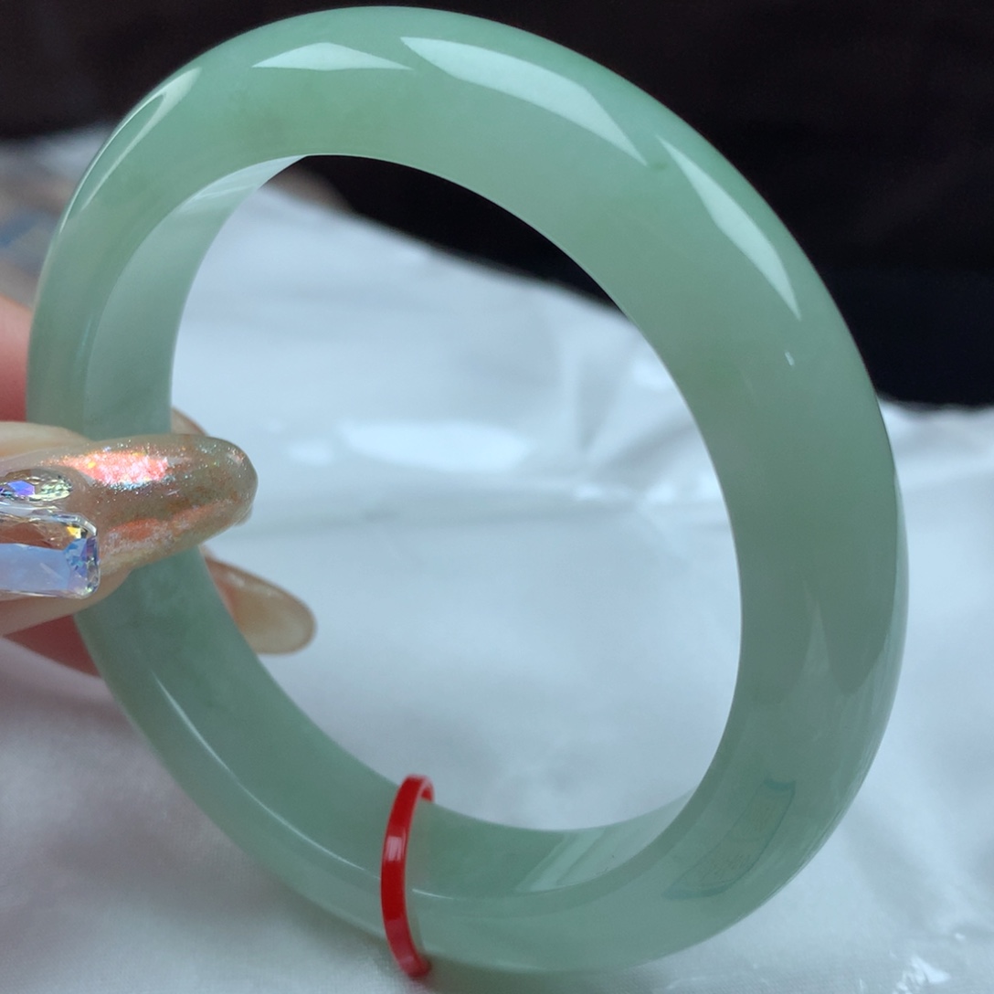 翡翠手镯未镶嵌96189，