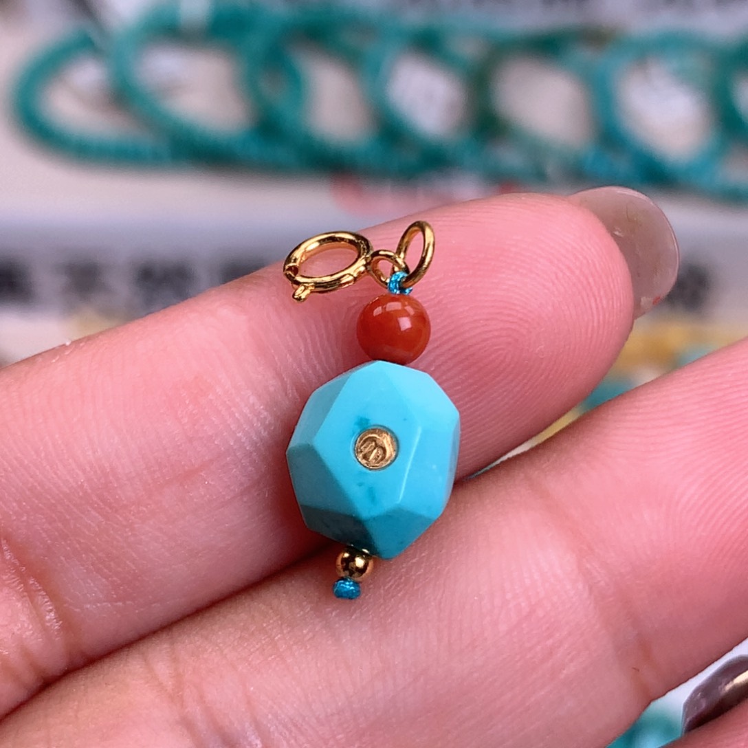 绿松石未镶嵌雕刻