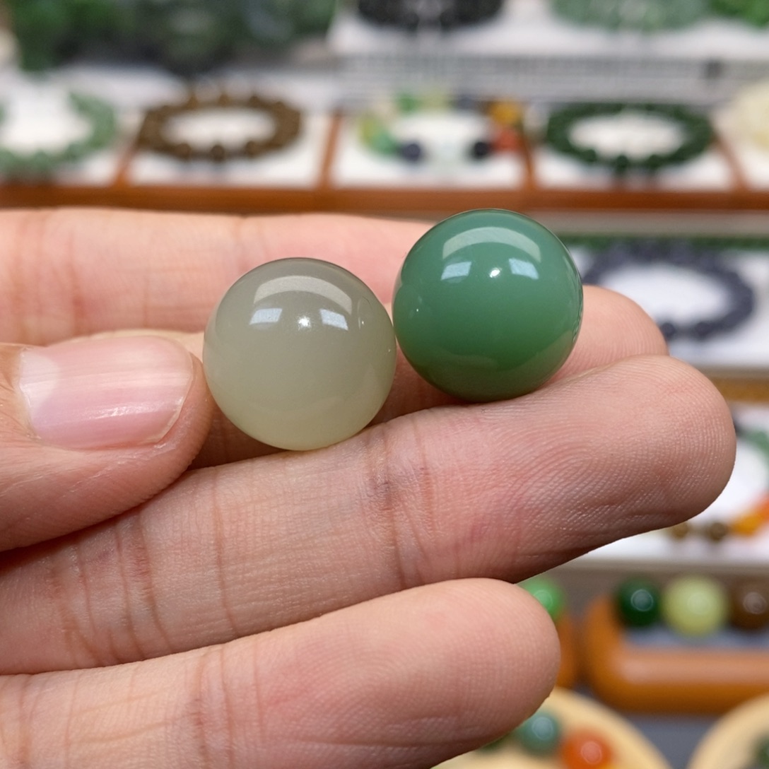 和田玉珠子未镶嵌?****?